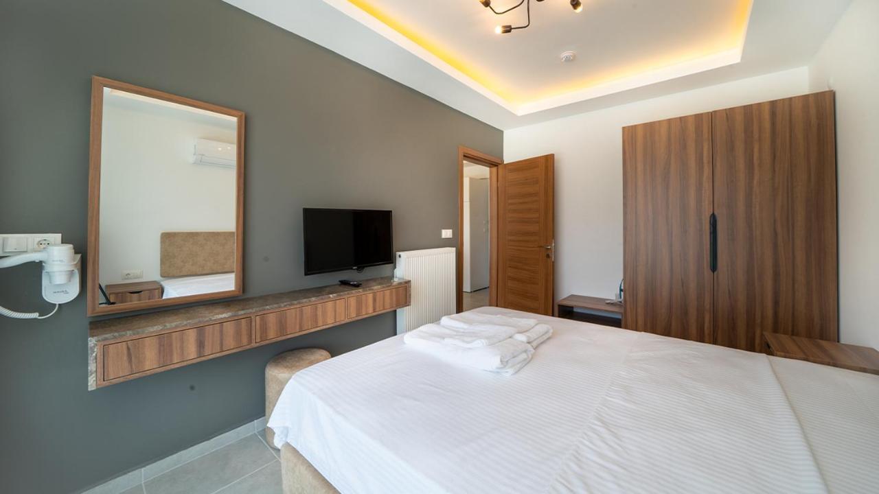 Midpoint Suites Fethiye Exterior foto